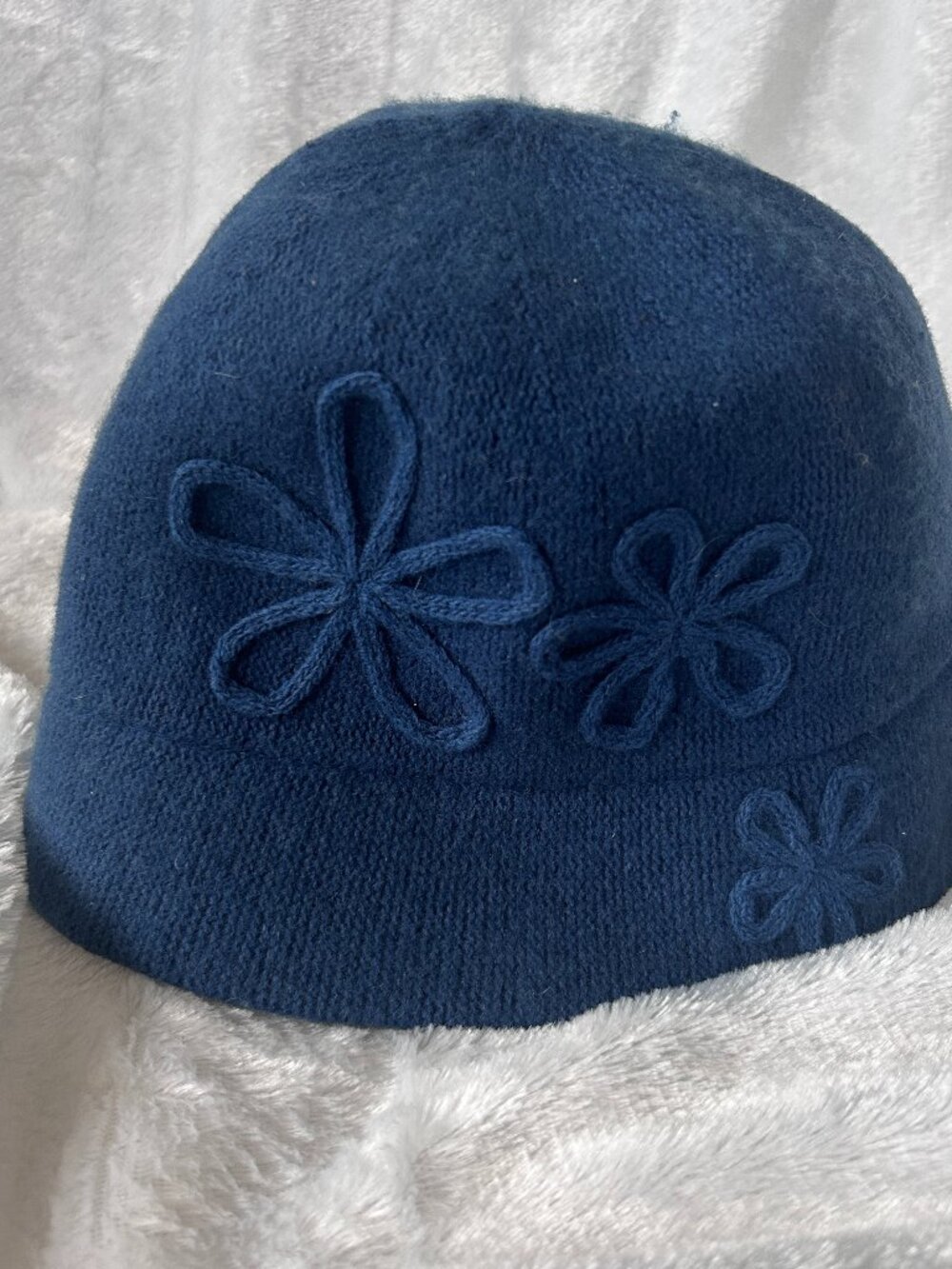 August‎ Wool Blend Cloche Hat Womens One Size Blue Floral Mod Parisian 20s Boho